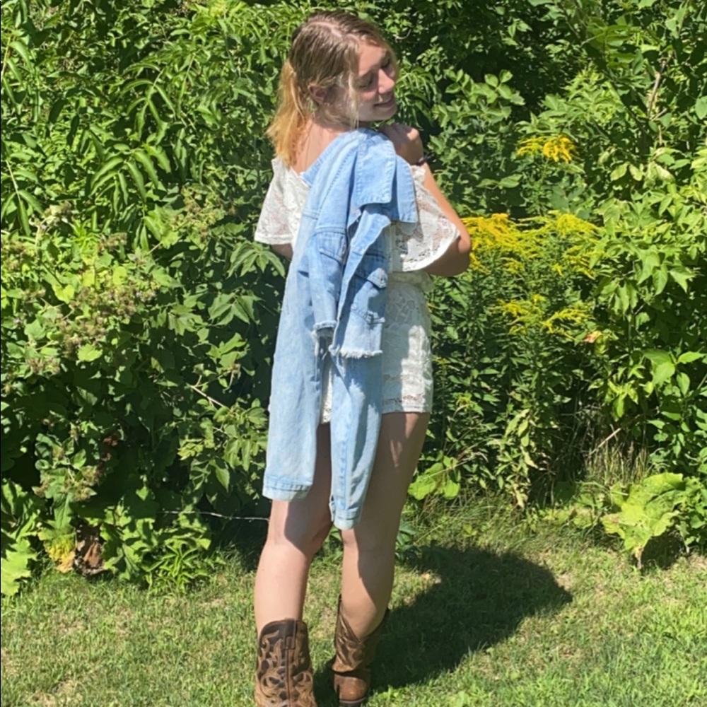 Meet your Posher, Izzy